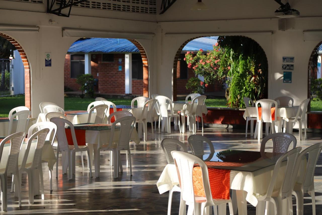 Club Bella Suiza - Carlos Ossa Escobar Marsella  Exterior foto