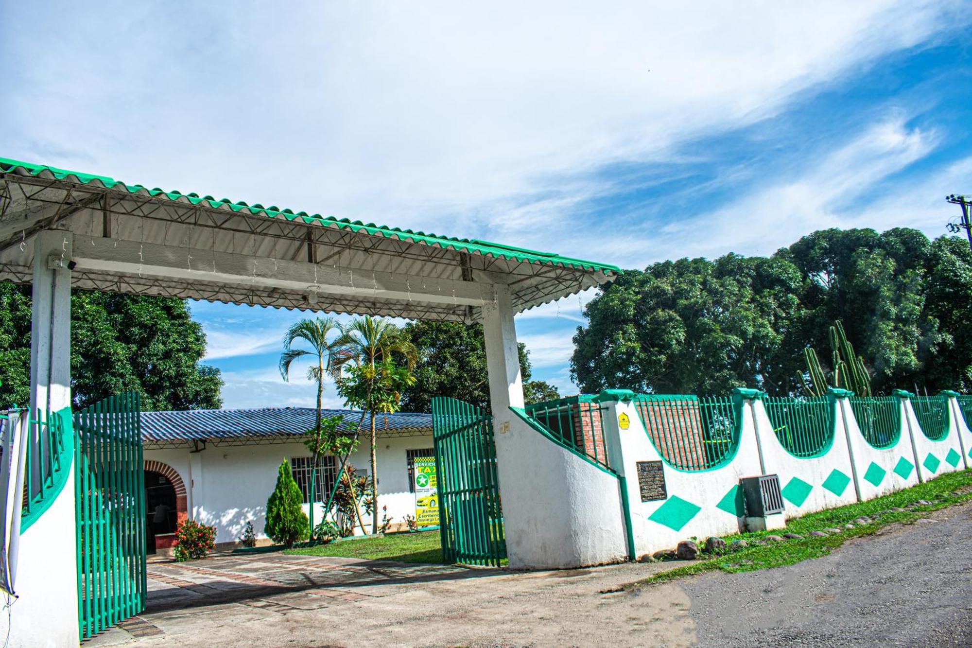 Club Bella Suiza - Carlos Ossa Escobar Marsella  Exterior foto